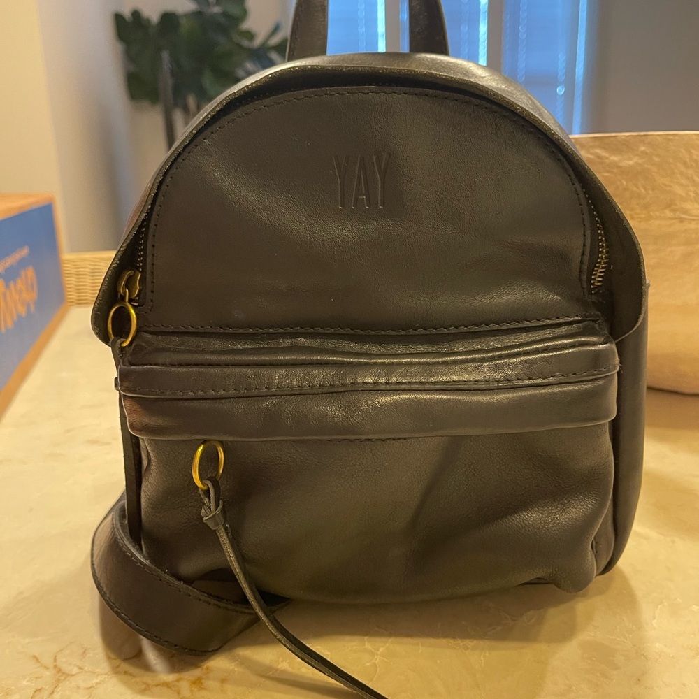 Madewell Mini Lorimer Backpack in Black - Picture 4 of 13